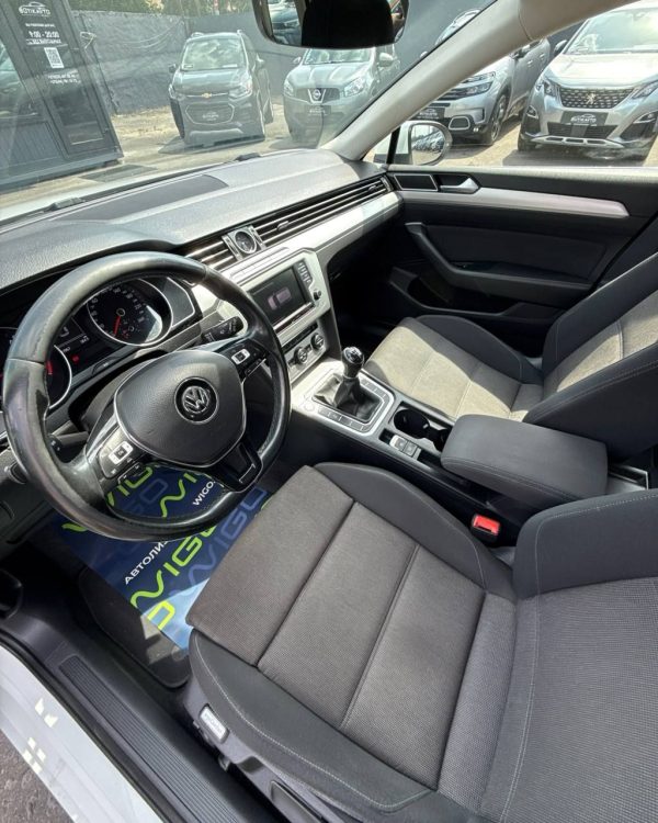 Volkswagen Passat B8 - Image 8