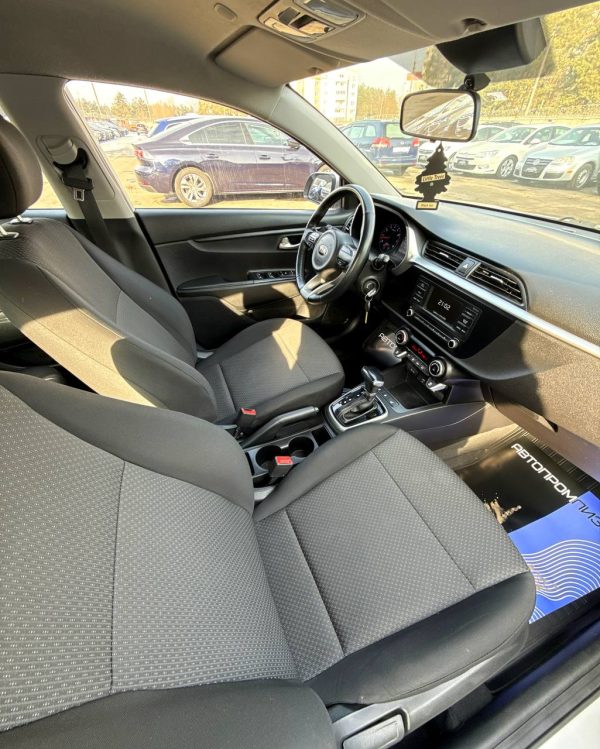 Kia Rio - Image 12