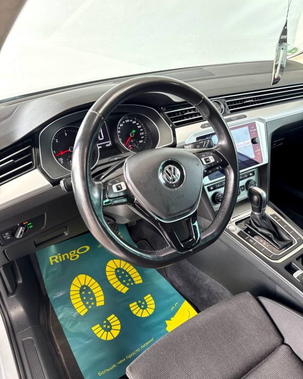 Volkswagen Passat B8 - Image 11