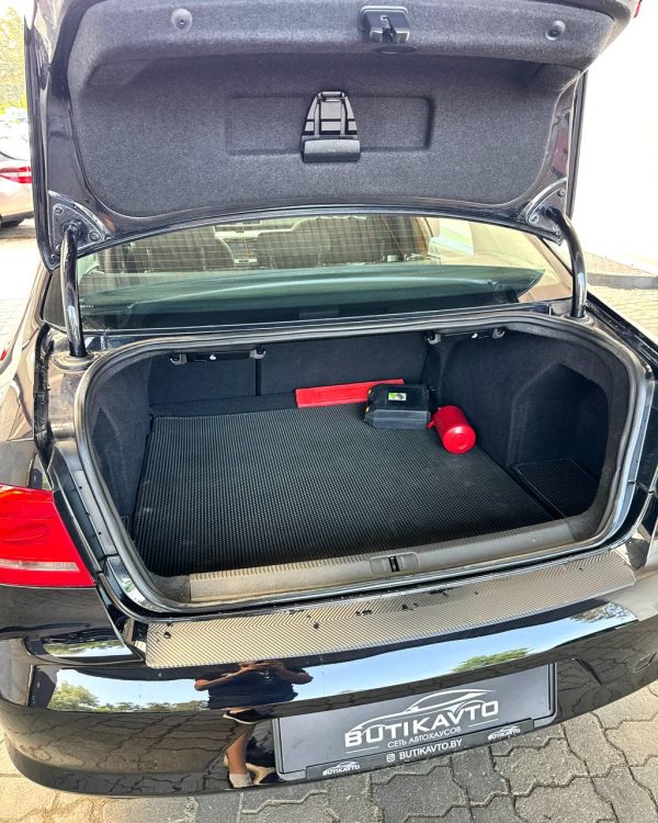 Volkswagen Passat B7 - Image 15