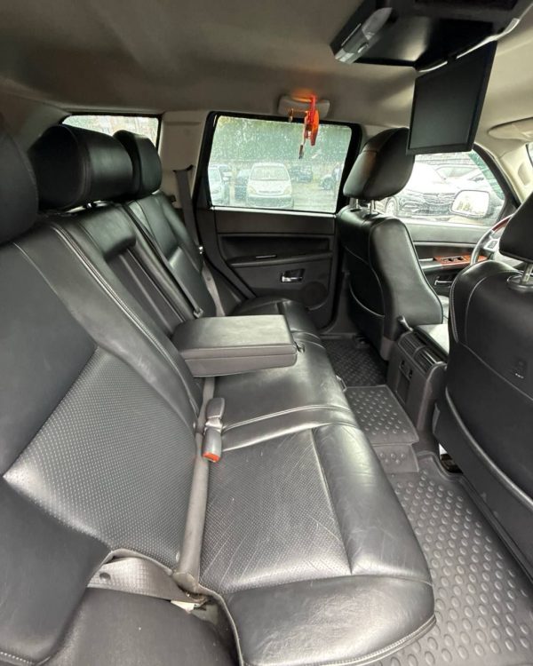 Jeep Grand Cherokee WK - Image 11