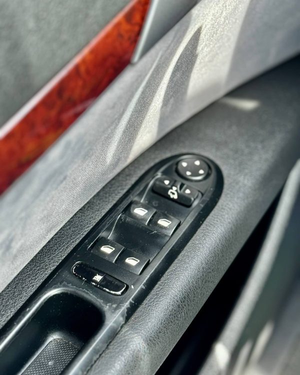 Peugeot 407 I - Image 17