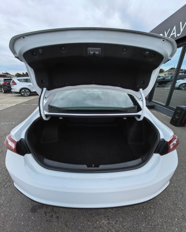 Chevrolet Malibu IX · Рестайлинг - Image 13