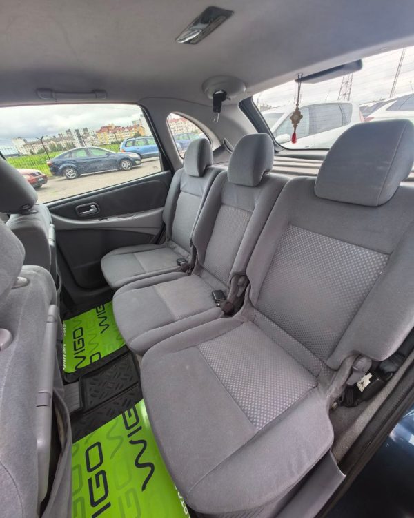 Nissan Almera Tino I · Рестайлинг - Image 11