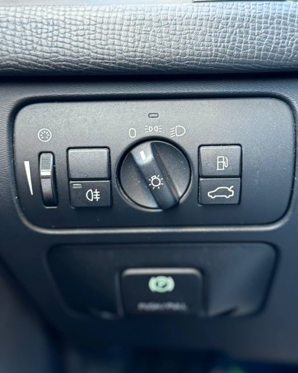 Volvo XC60 I - Image 17