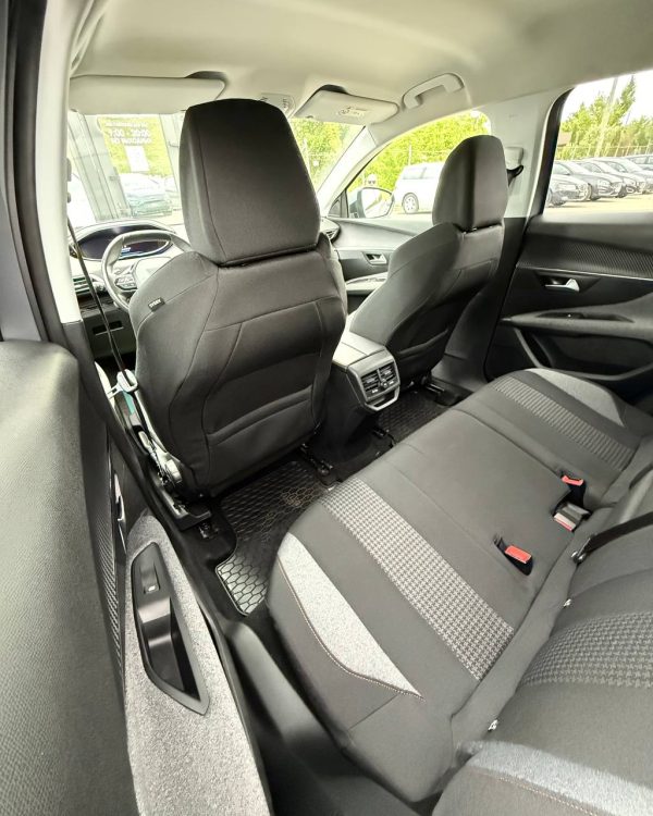 PEUGEOT 3008 - Image 12