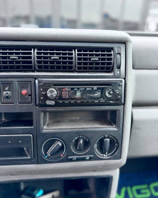 Volkswagen Caravelle T4 - Image 16