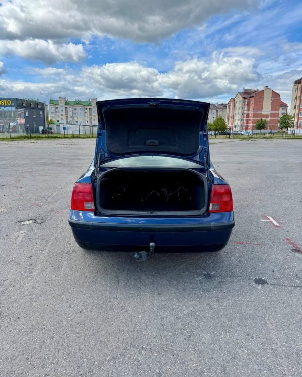 Volkswagen Passat B5 - Image 12