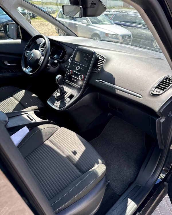 Renault Grand Scenic IV - Image 11