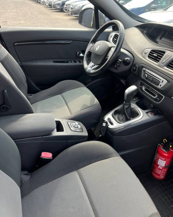 RENAULT MEGANE GRAND SCENIC - Image 13
