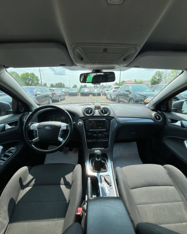 Ford Mondeo - Image 9