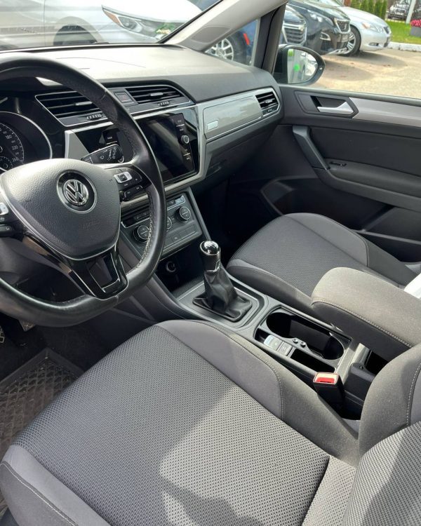 Volkswagen Touran II - Image 10