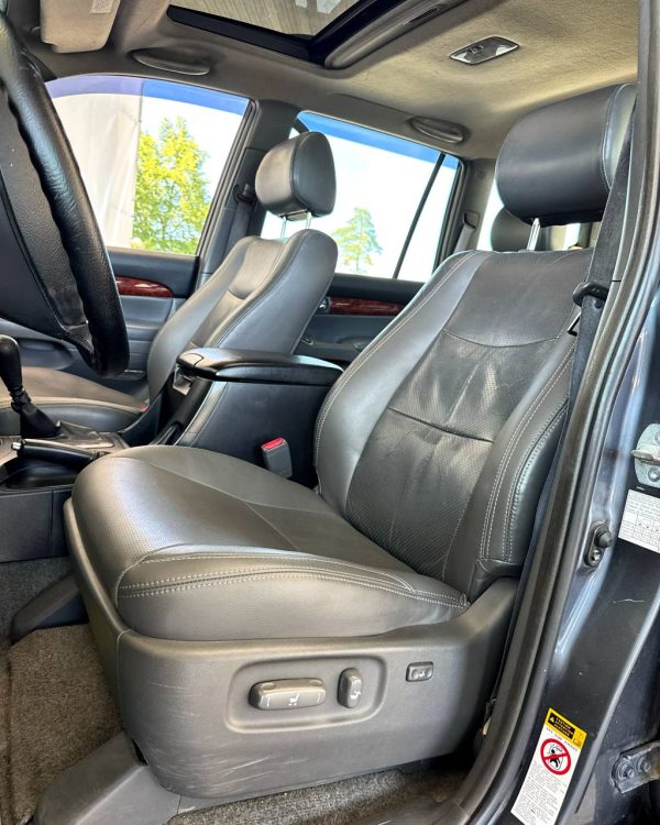 Toyota Land Cruiser Prado J120 - Image 10