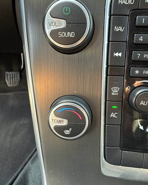 Volvo V60 I · Рестайлинг - Image 16