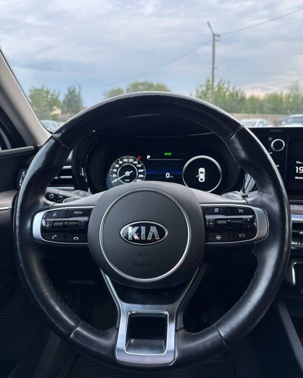 Kia K5 III - Image 15