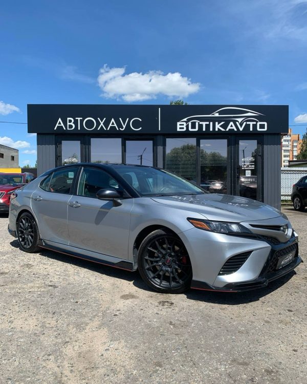 TOYOTA CAMRY TRD