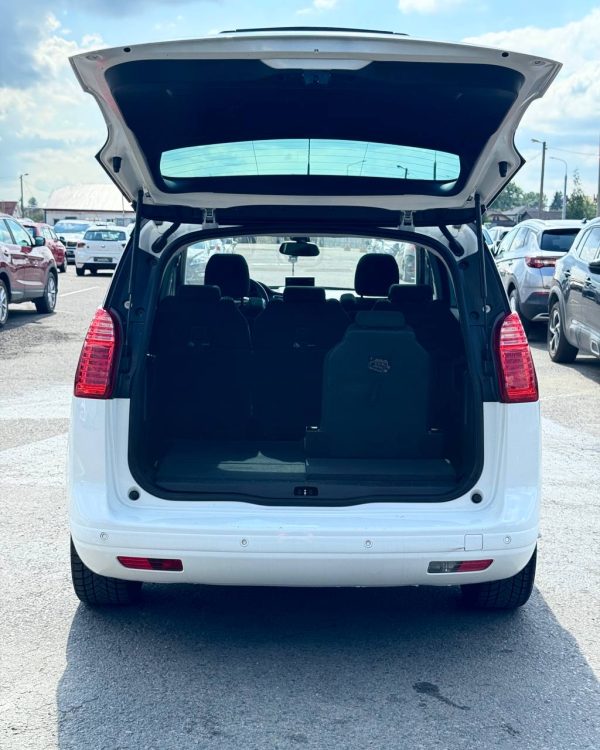 Peugeot 5008 I · Рестайлинг - Image 14