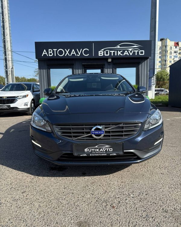 Volvo V60 I · Рестайлинг - Image 2