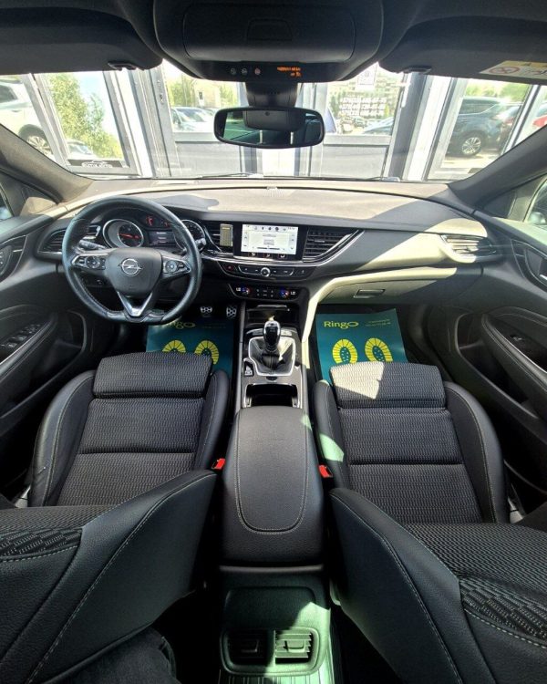Opel Insignia - Image 10
