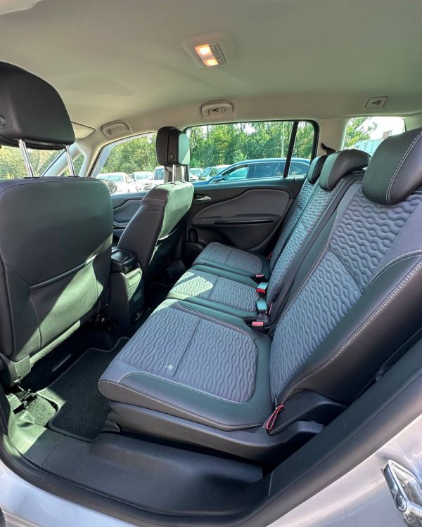 Opel Zafira C - Image 8