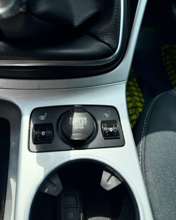 Ford Grand C-Max I - Image 20