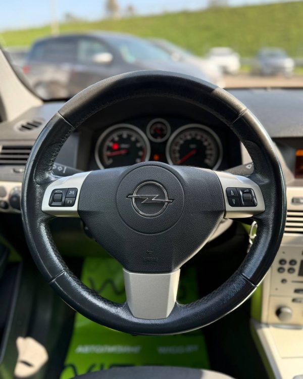 Opel Astra H - Image 9