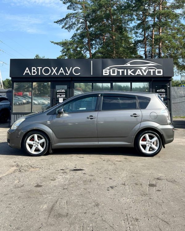 Toyota Corolla Verso II (AR10) - Image 16