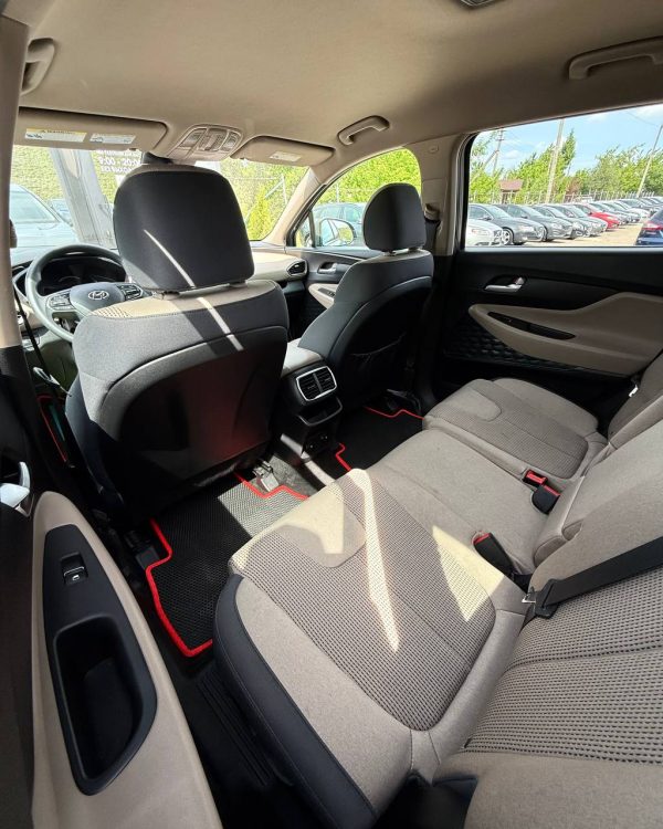 HYUNDAI SANTA FE - Image 9