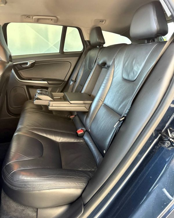 Volvo V60 I - Image 11
