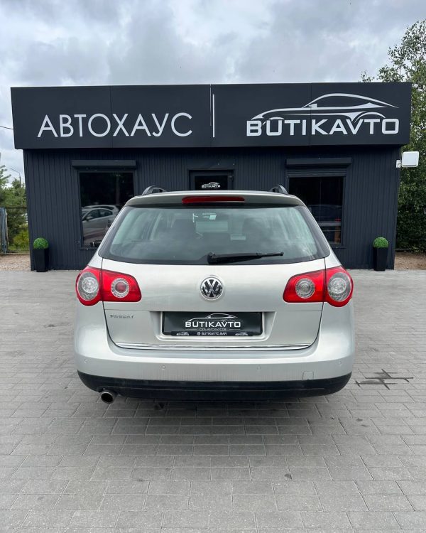 Volkswagen Passat - Image 5