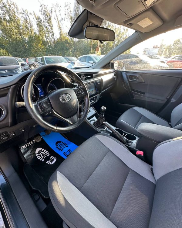 Toyota Auris II (E180) · Рестайлинг - Image 7