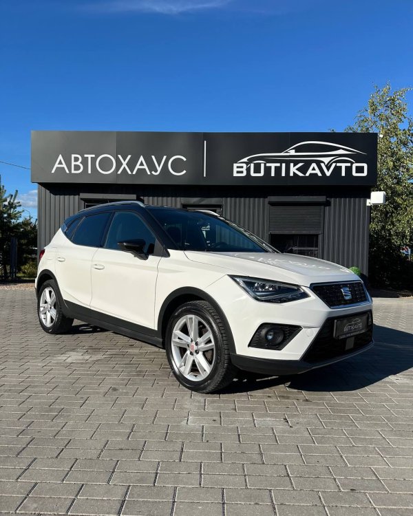 SEAT Arona I