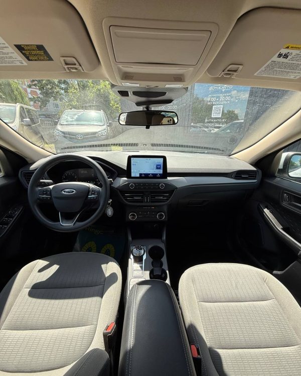 Ford Escape IV - Image 9