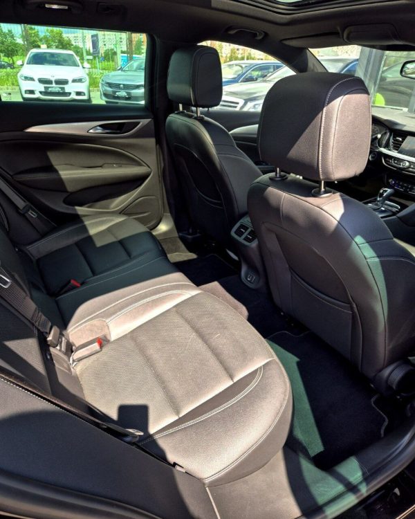 Opel Insignia - Image 13