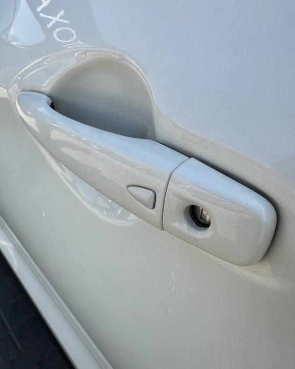NISSAN QASHQAI - Image 12