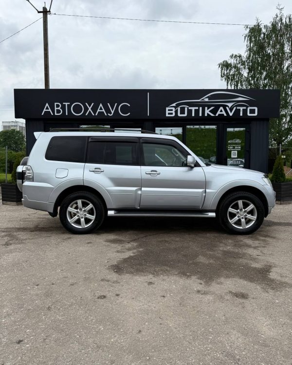 Mitsubishi Pajero IV  2-й рестайлинг - Image 8