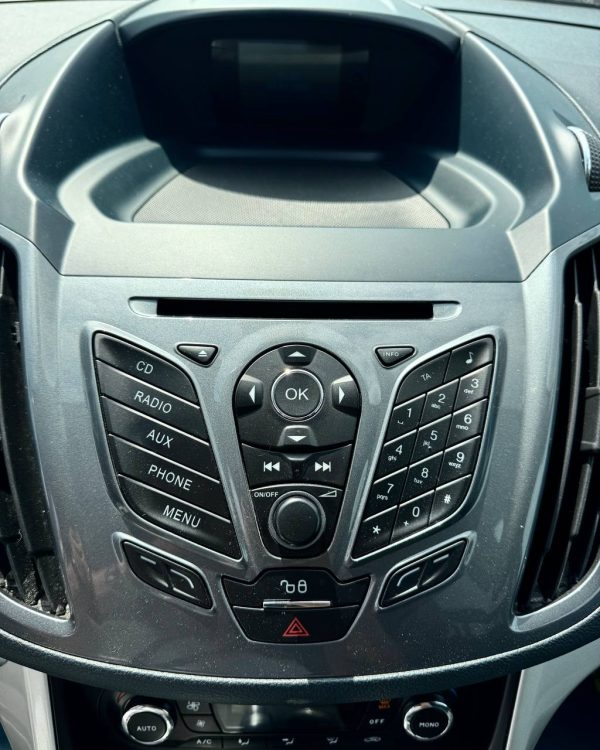 Ford Grand C-Max I - Image 17