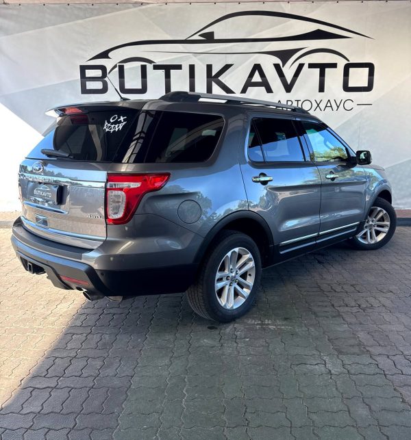 Ford Explorer V - Image 7