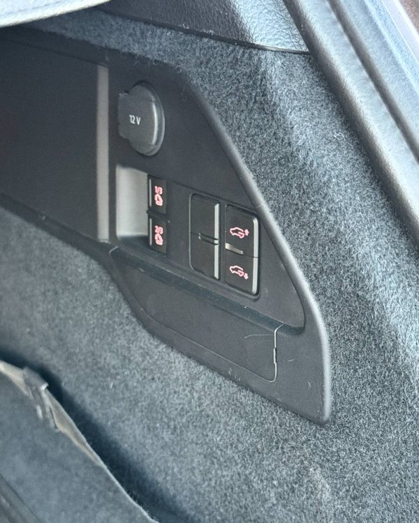 Volkswagen Touareg II - Image 16
