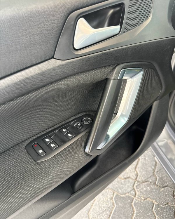 Peugeot 308 T9 · Рестайлинг - Image 9