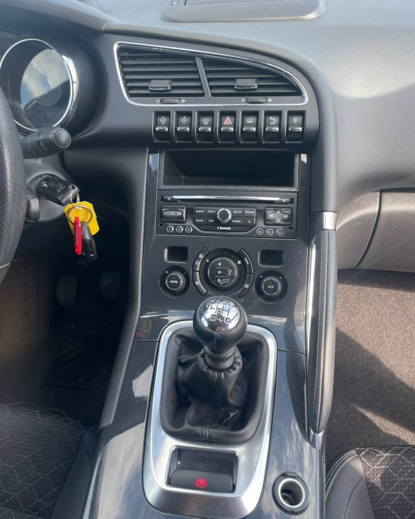 Peugeot 3008 I · Рестайлинг - Image 12