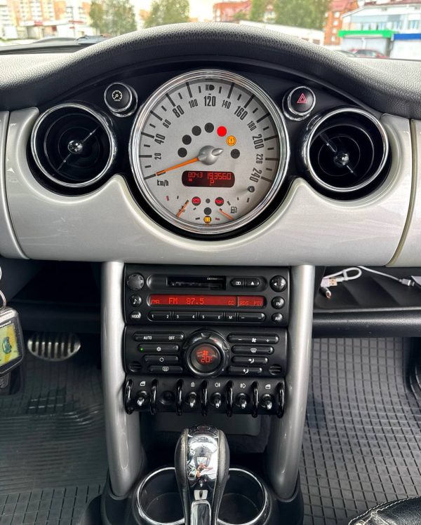MINI Cooper R50 R53 - Image 14