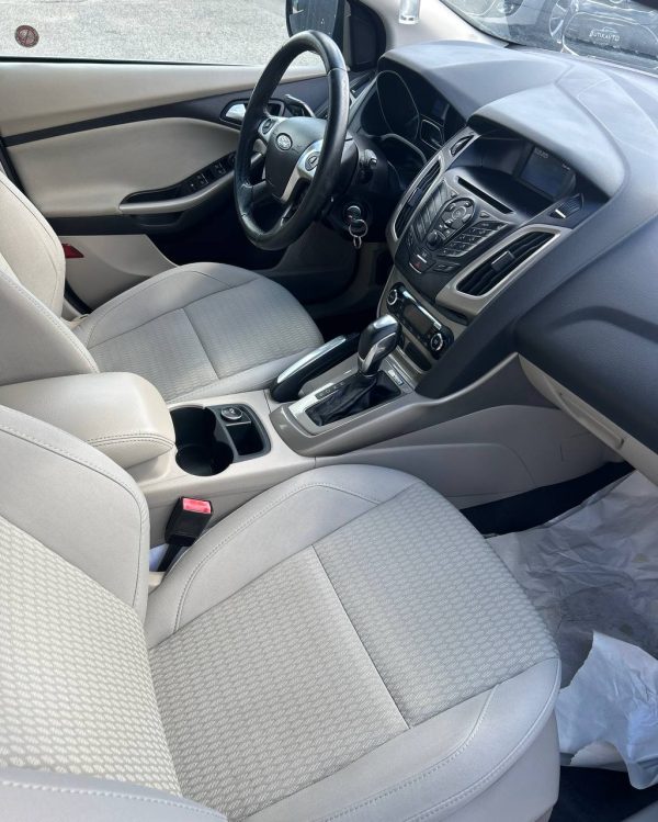 Ford Focus III - Image 14