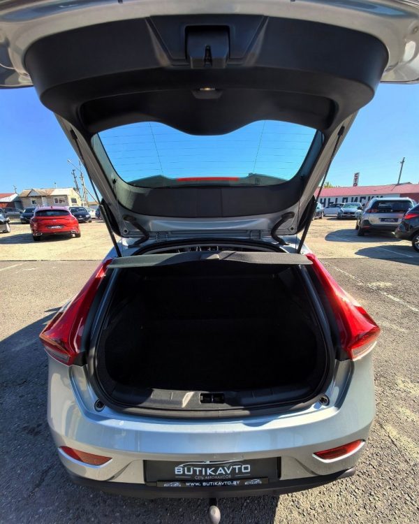 Volvo V40 II - Image 12