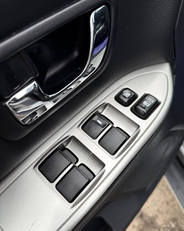 Mitsubishi Pajero IV  2-й рестайлинг - Image 13