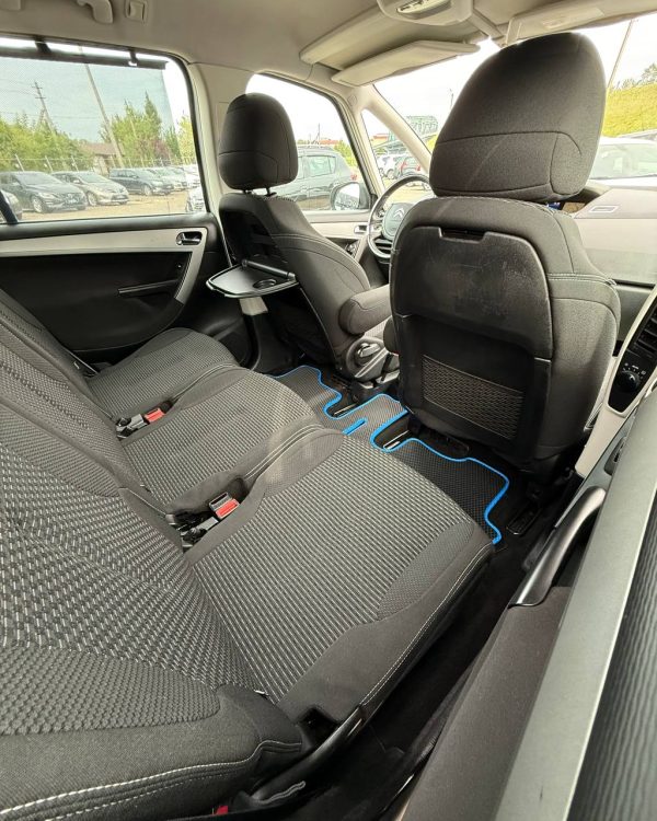 Citroen C4 Grand Picasso I - Image 11