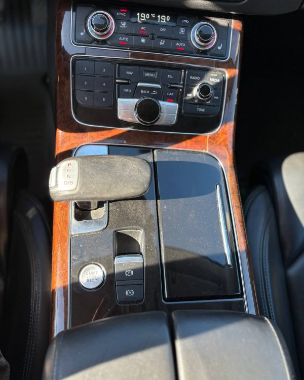 Audi A8 D4 - Image 17