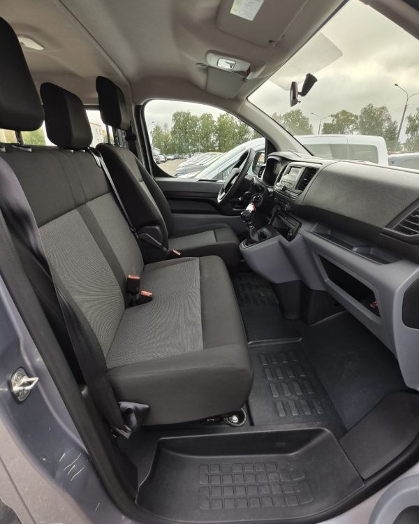 Opel Vivaro III - Image 14