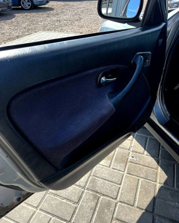Honda Civic VI - Image 9