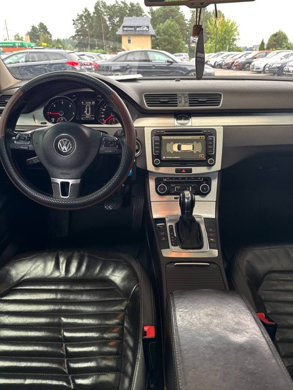 Volkswagen Passat B7 - Image 11